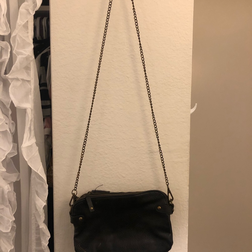 Black Purse With Chain - Picture 2 of 3